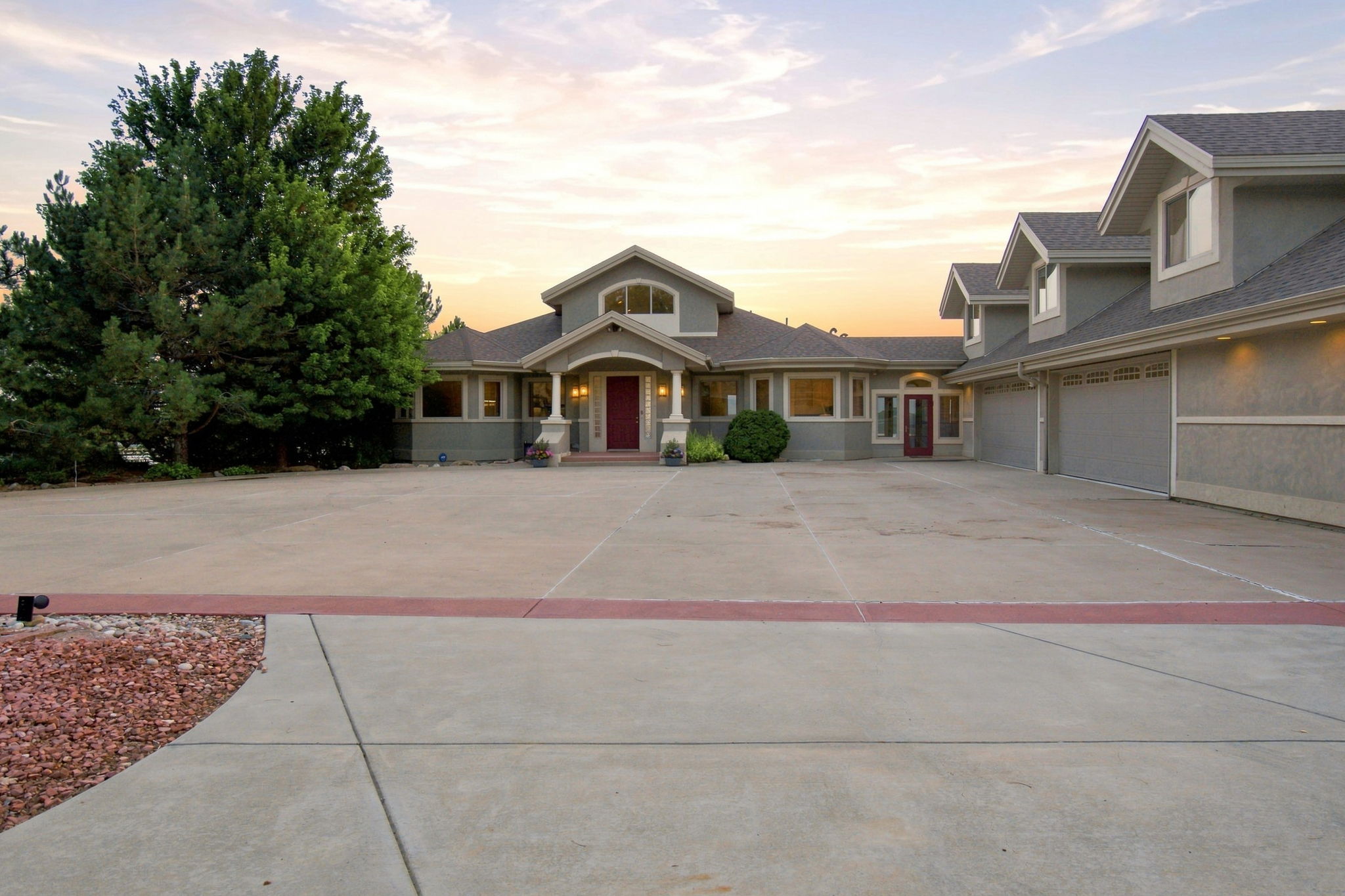  Photo 64