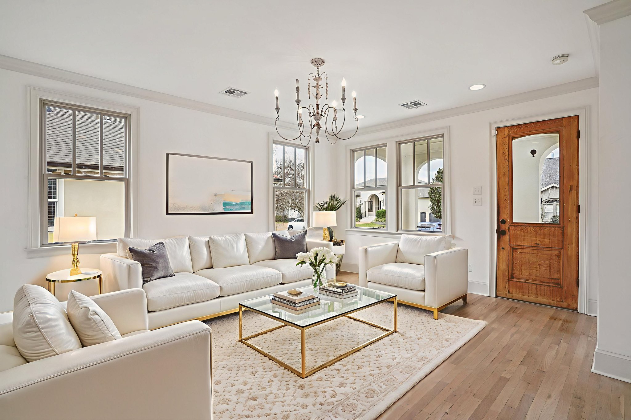 005 virtually staged.jpeg