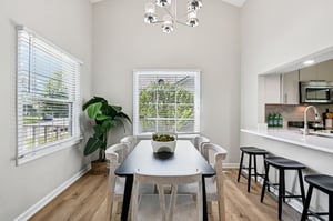 Stratford Dr N-L1609-014.jpg