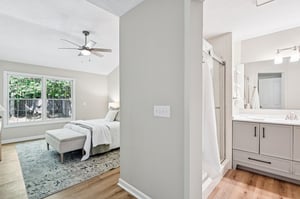 Stratford Dr N-L1609-034.jpg