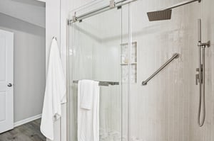 Stratford Dr N-L1609-038.jpg