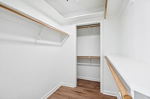 Stratford Dr N-L1609-040.jpg