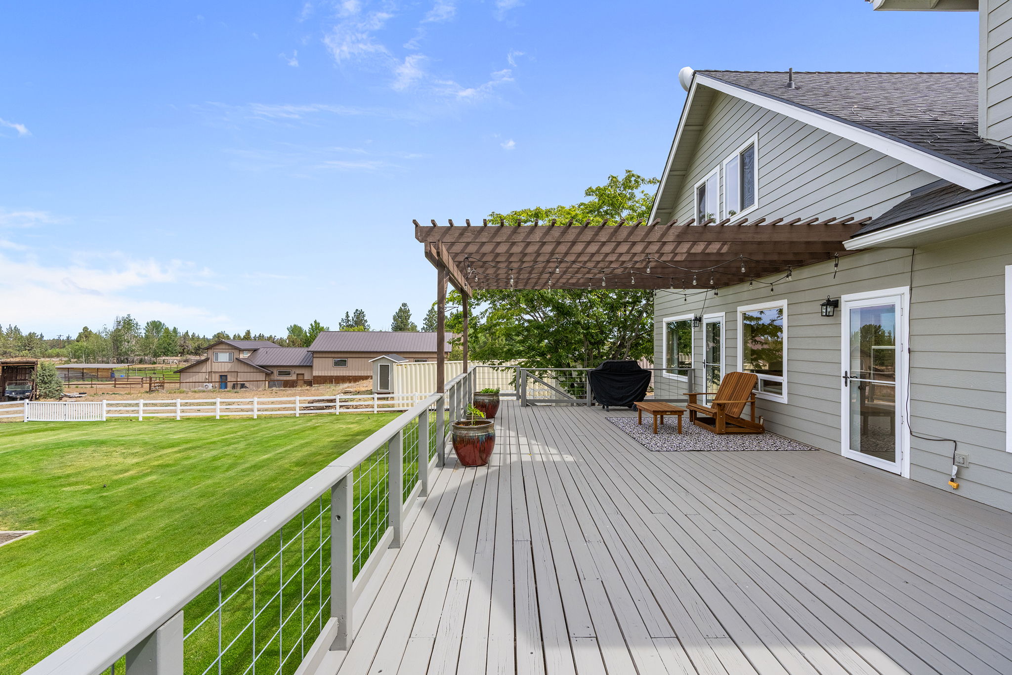 Expansive Deck 2