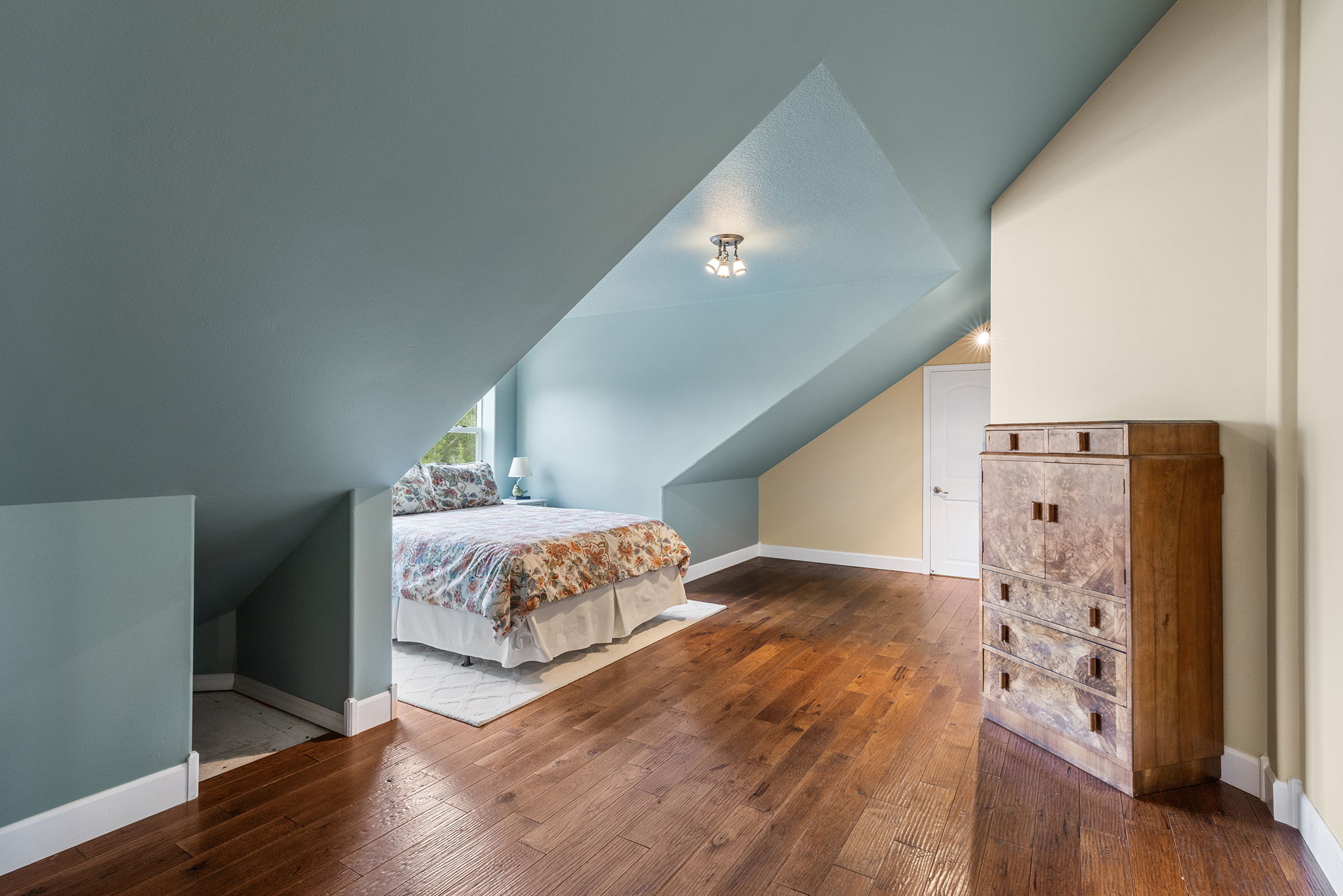 Upstairs Large Bedroom with Storage