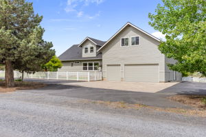 Oversized Three Car Garage