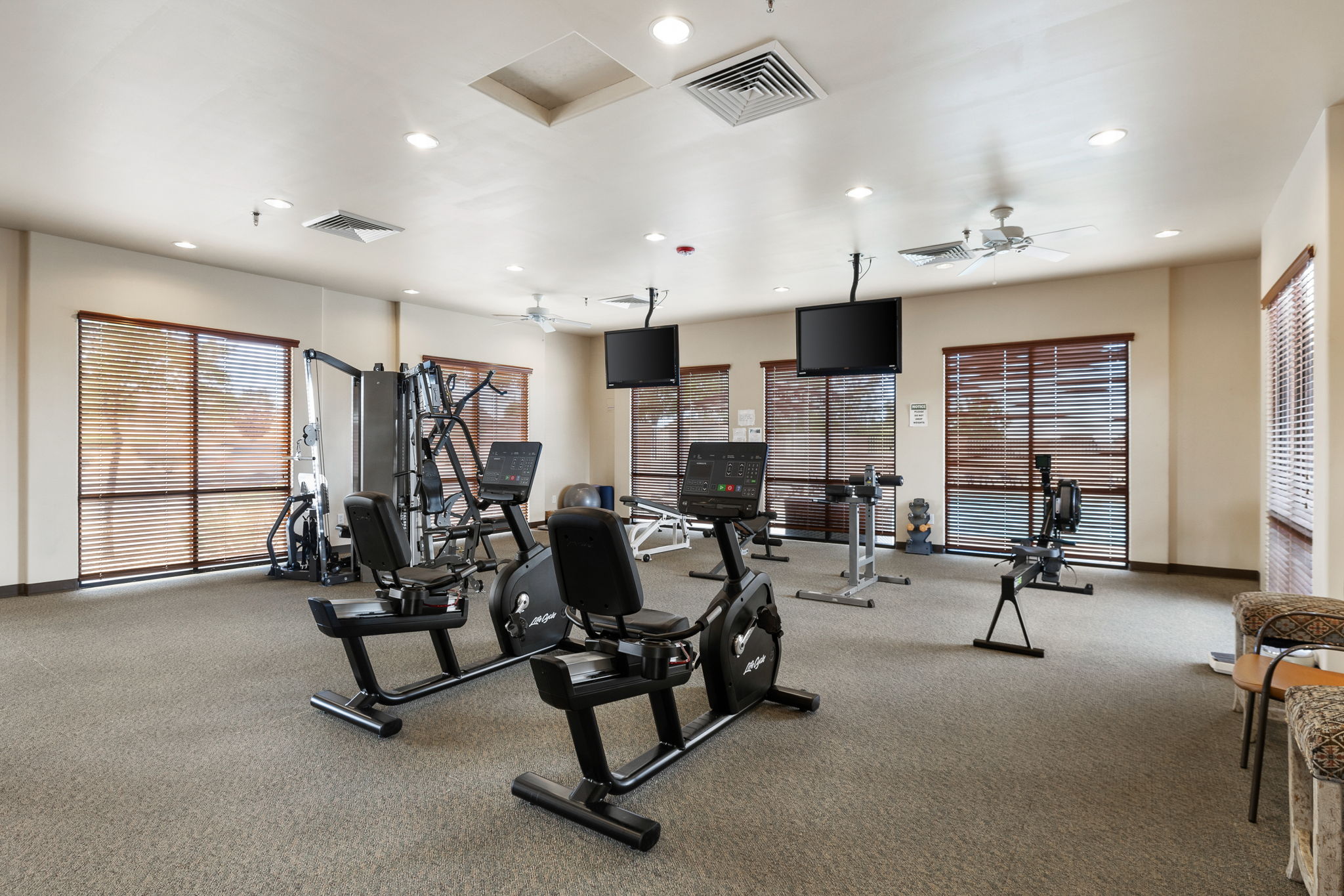 FitnessCenter_1