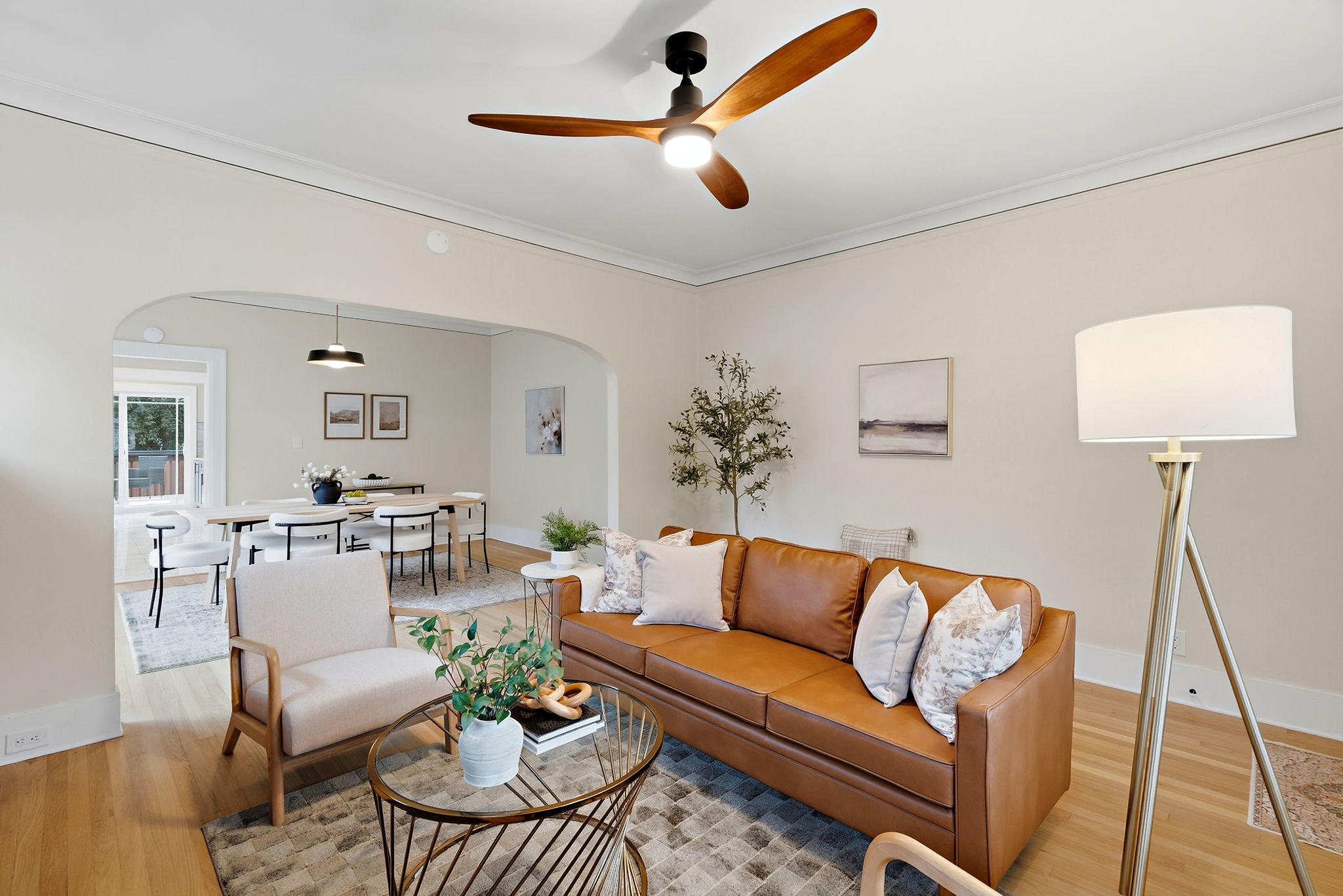  Photo 8