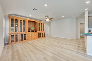  Photo 0