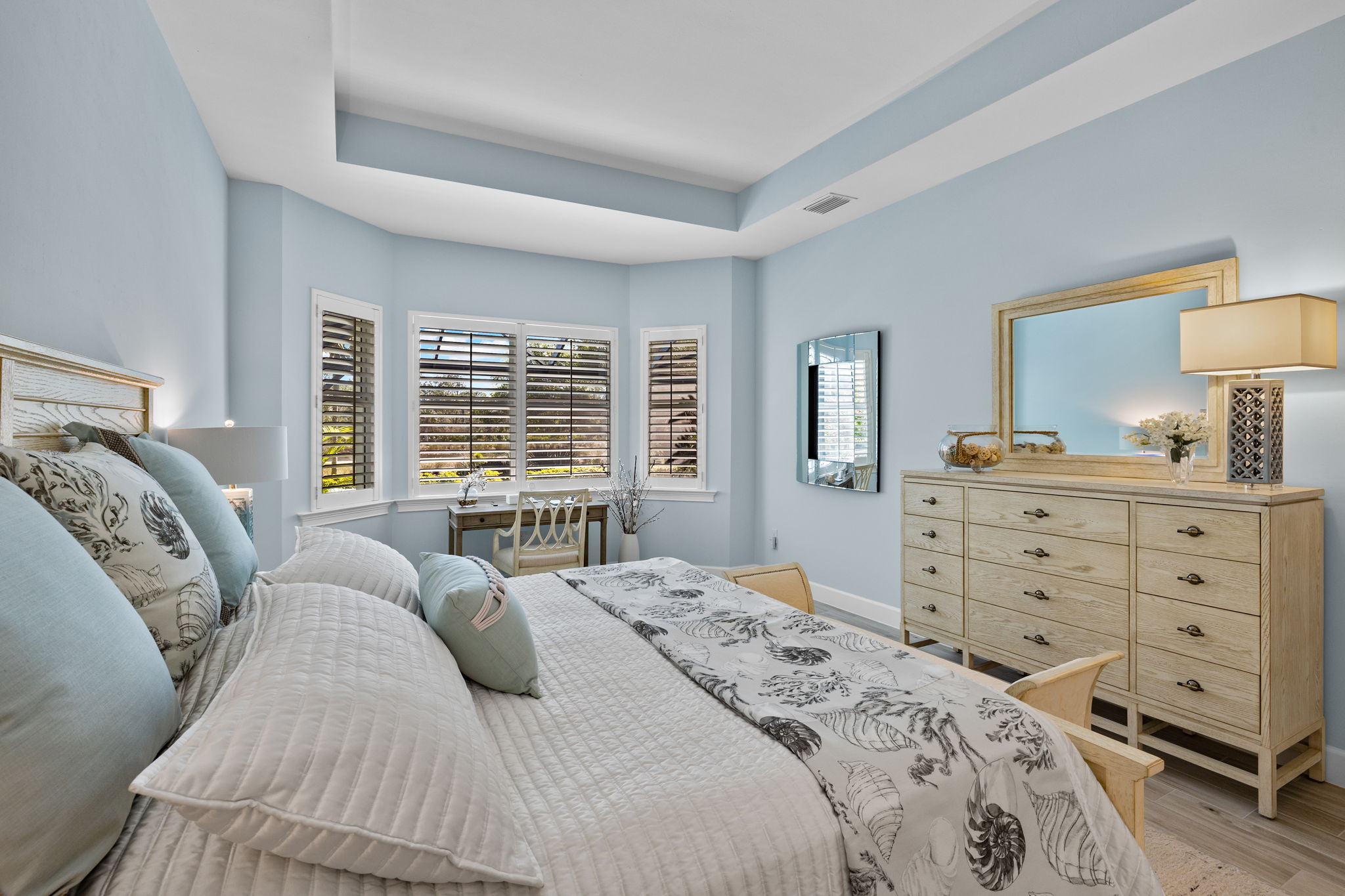 Primary Bedroom (2)