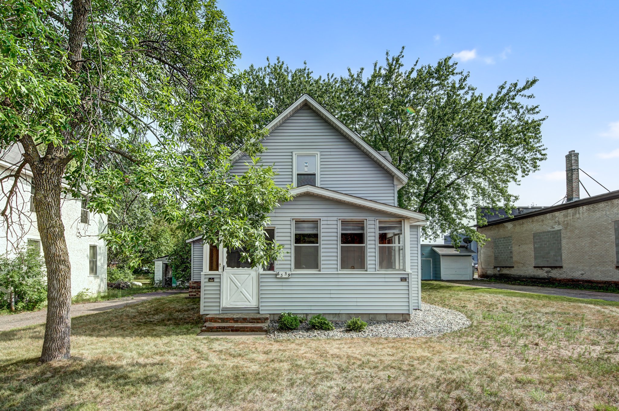 6359 Cedar St, North Branch, MN 55056 Mint Real Estate Photography