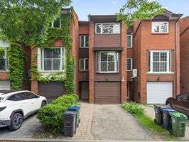 636 Adelaide St W, Toronto ON