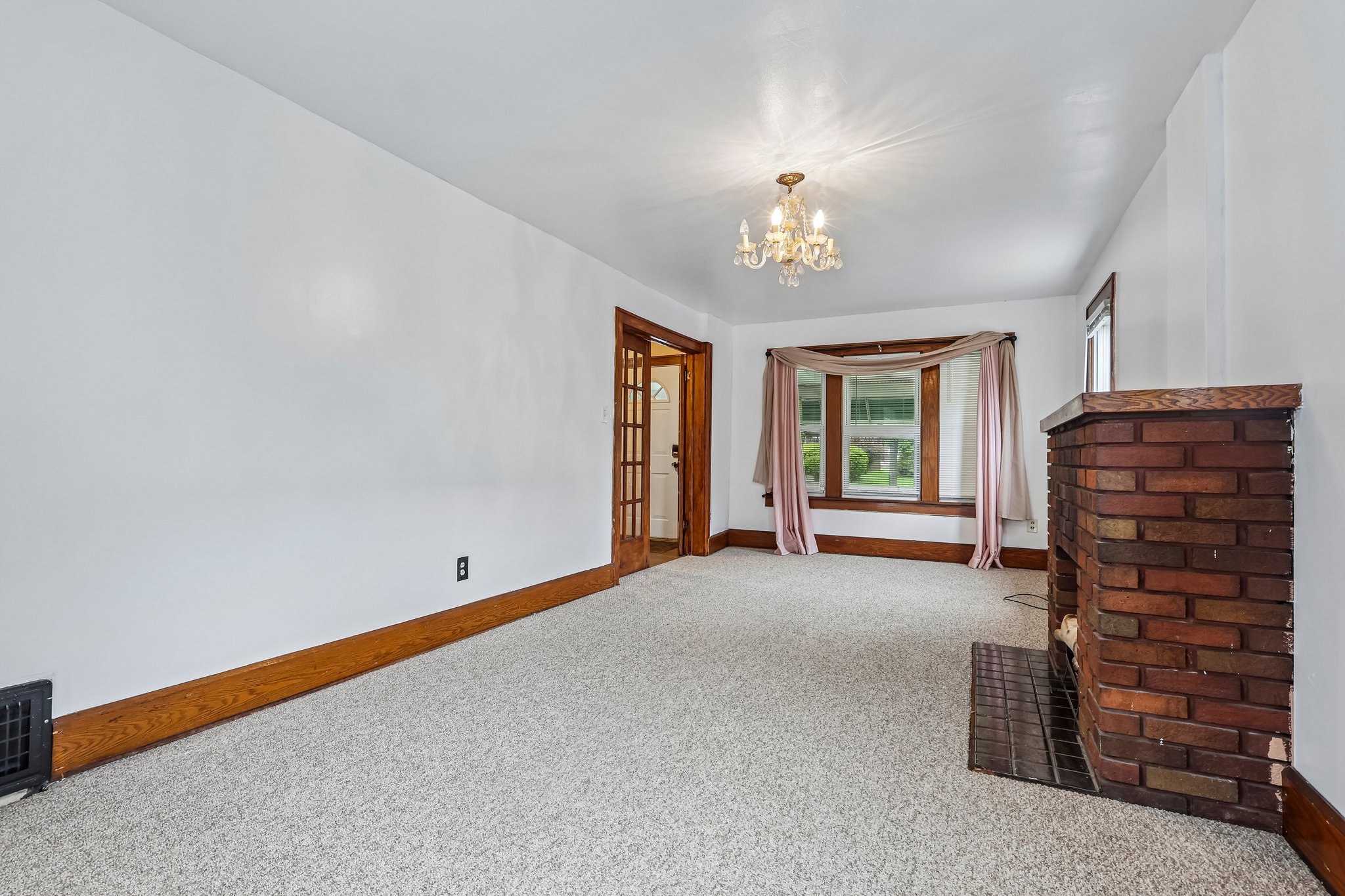 Polk Ave-S0205-005.jpg