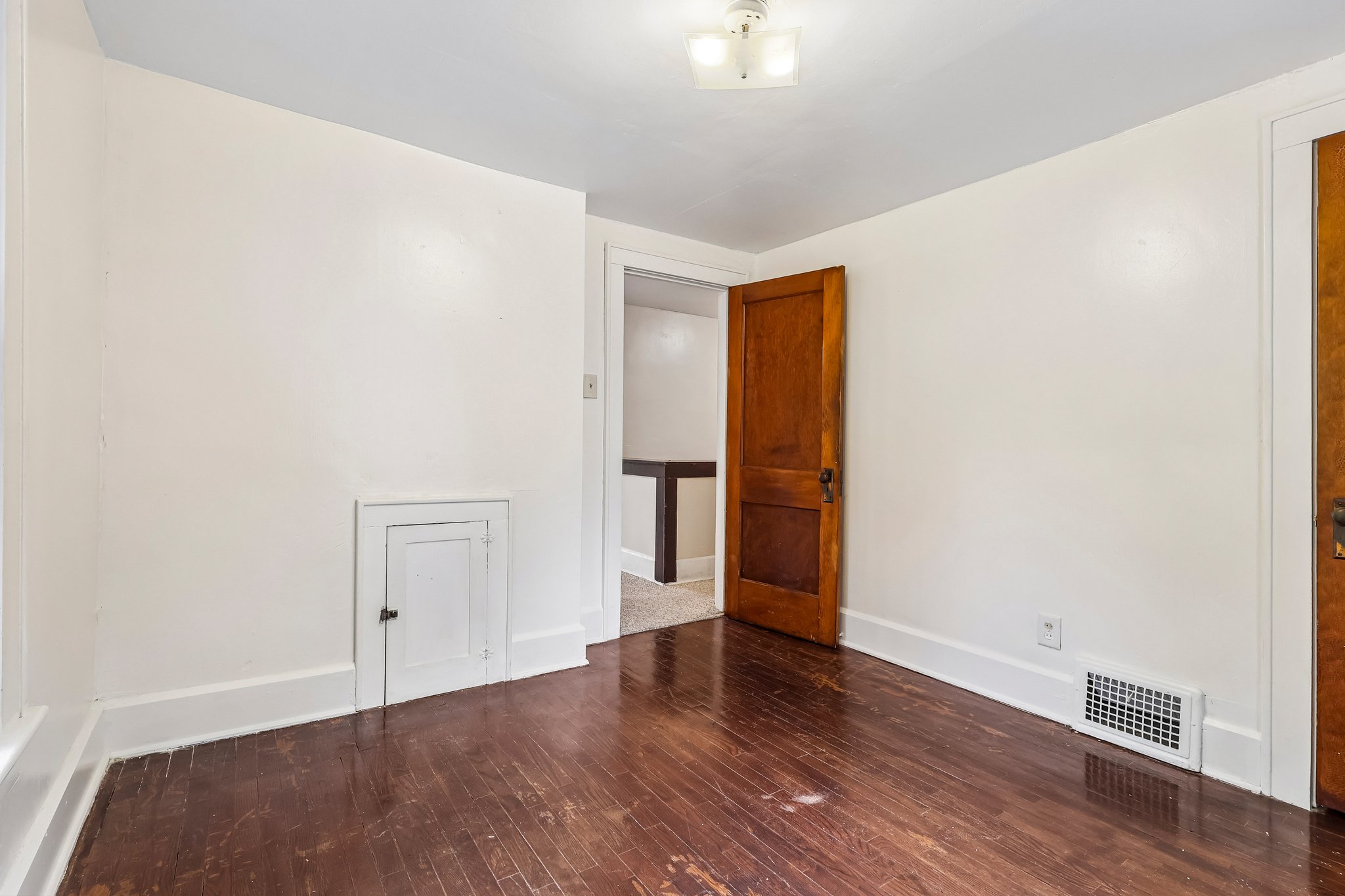 Polk Ave-S0205-021.jpg