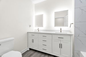 Interior-18
