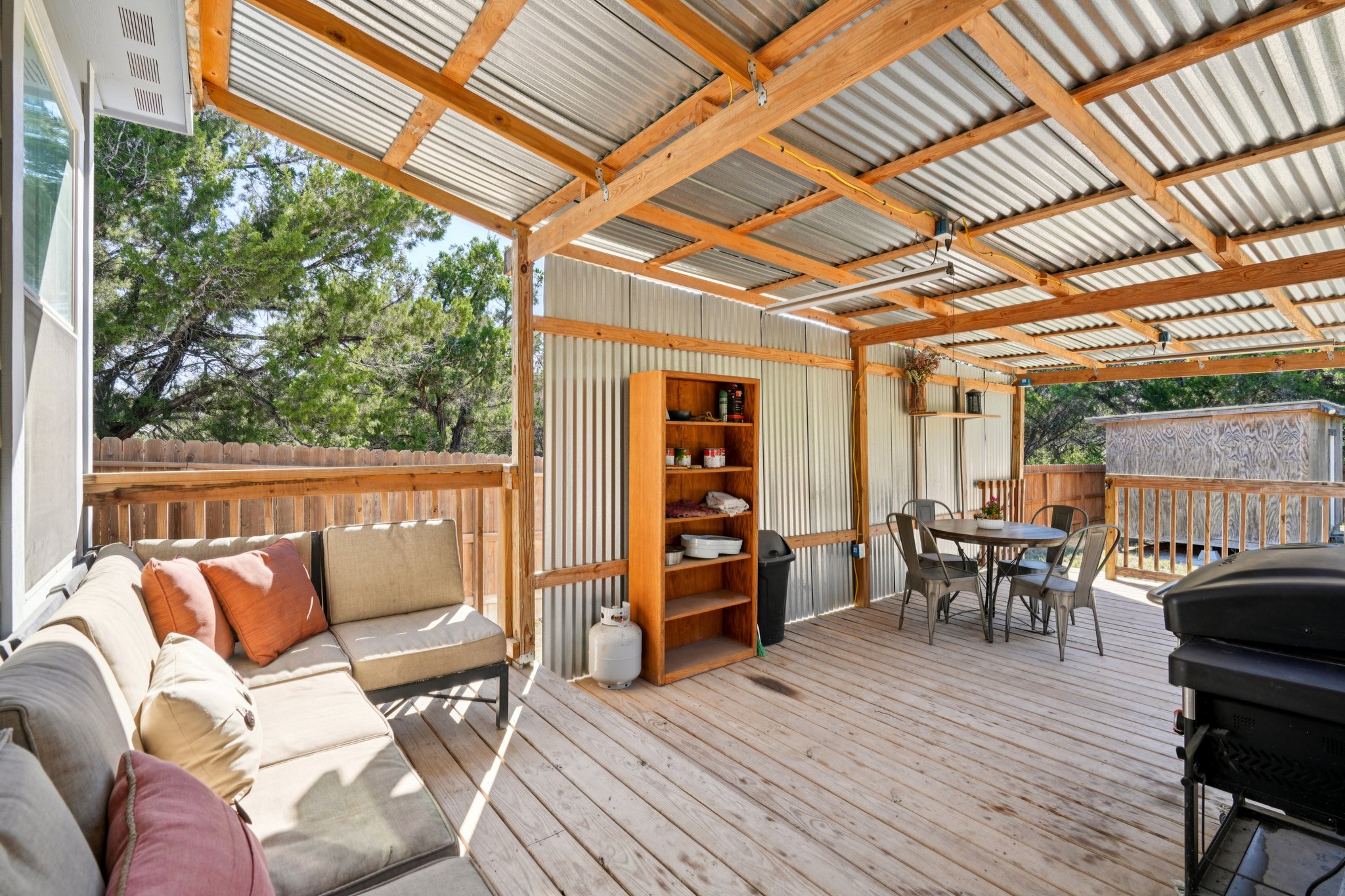 Skyline Dr-S2710-032.jpg