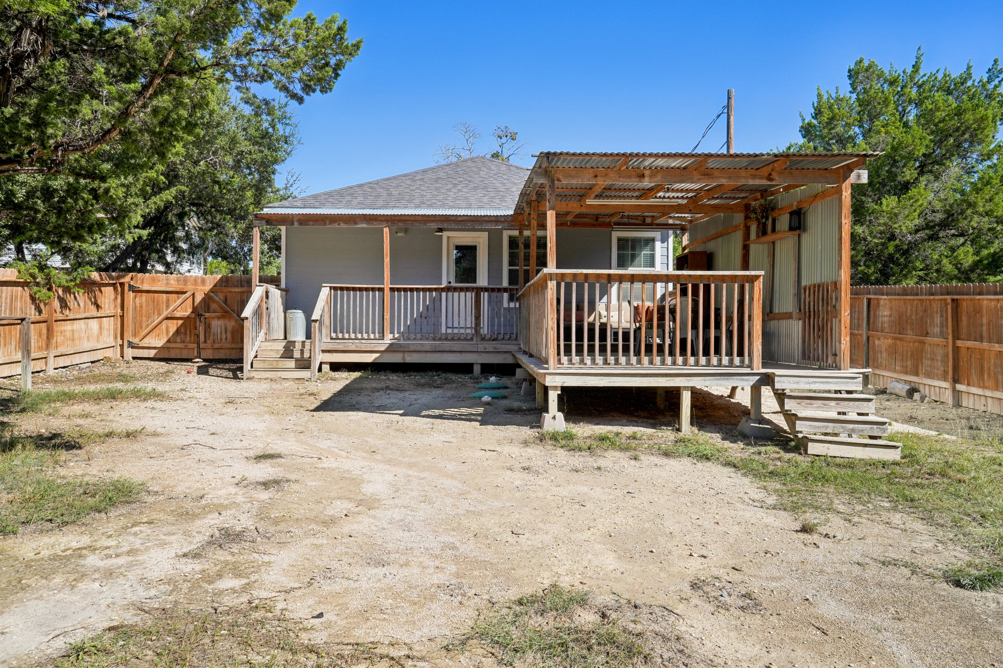 Skyline Dr-S2710-037.jpg