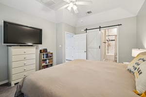 Skyline Dr-S2710-017.jpg