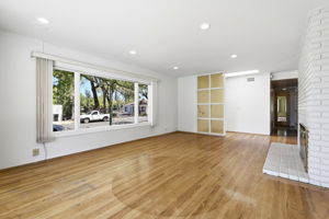 011_F8_6360 Janary Way