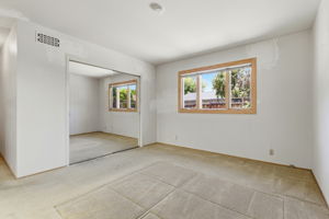 025_F8_6360 Janary Way