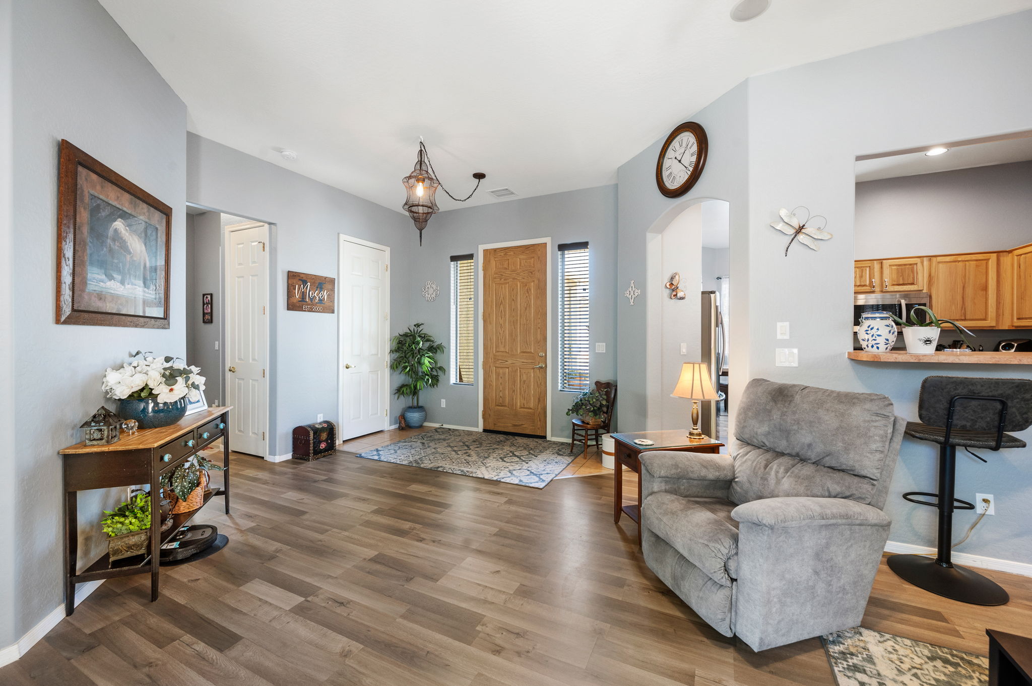 Living Room (2)