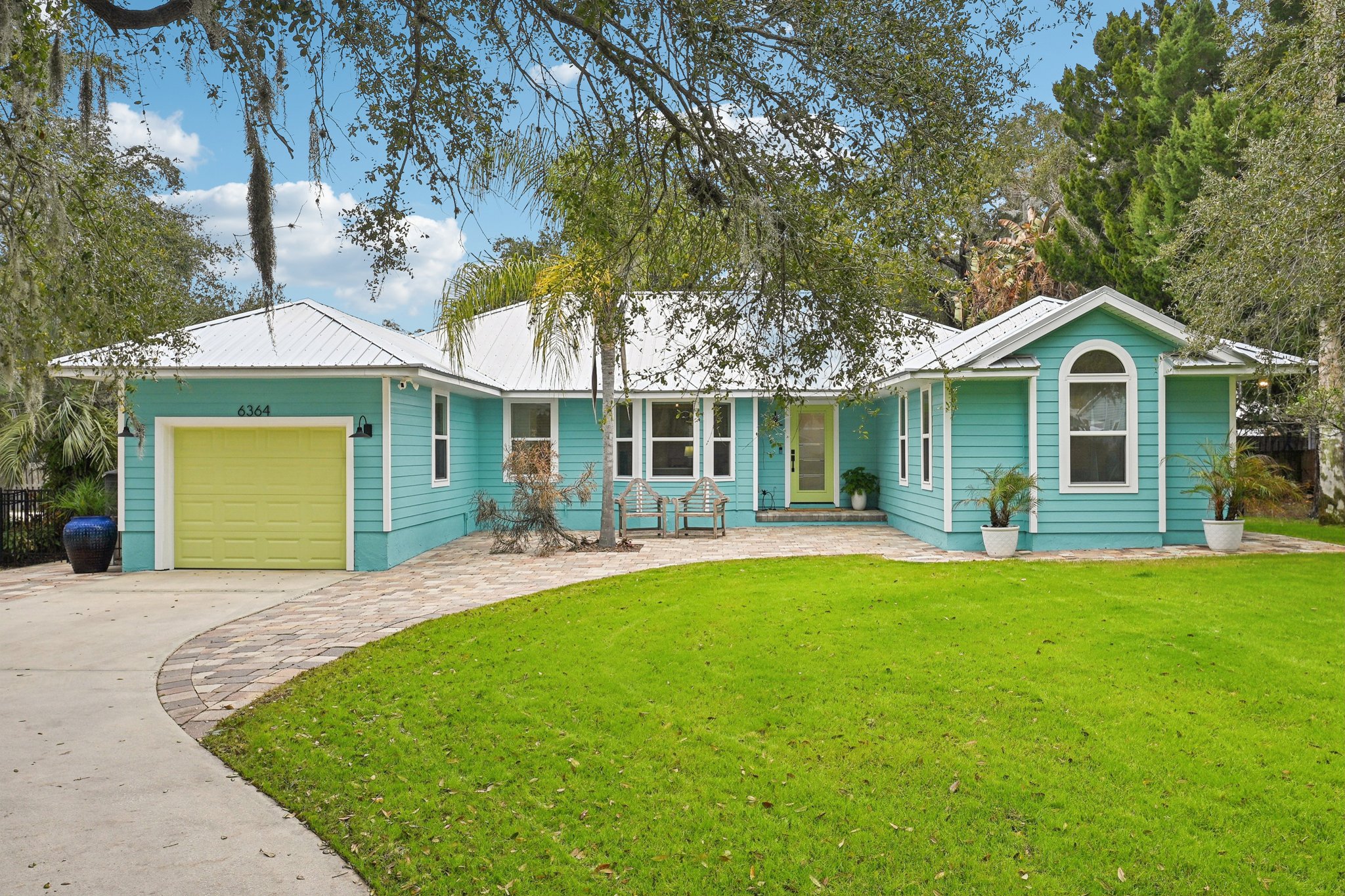 Putnam St-S1702-007.jpg