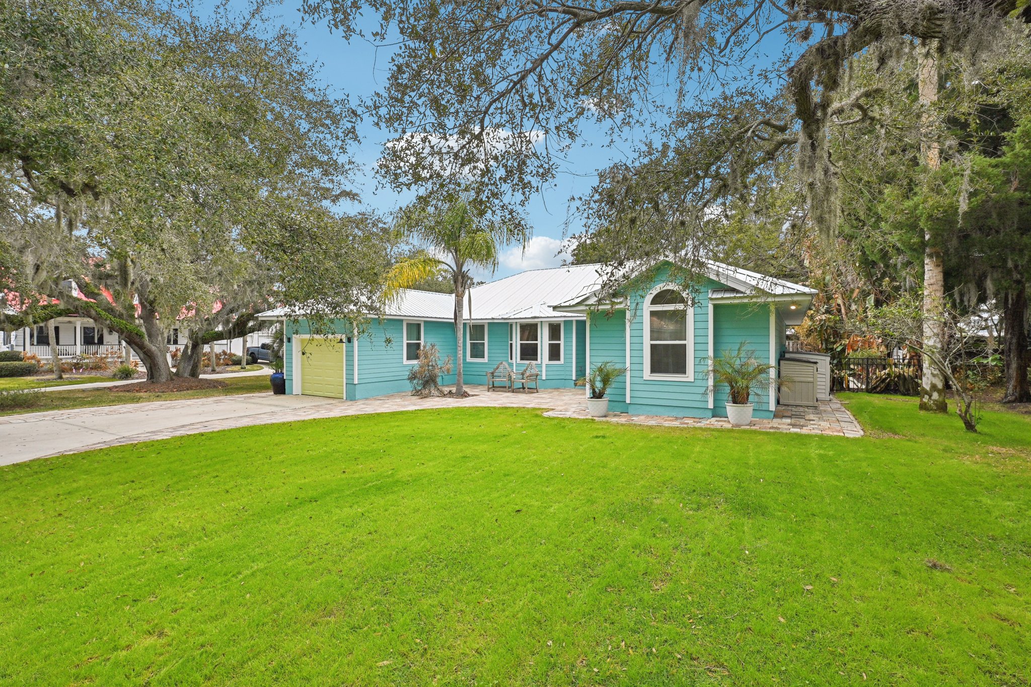 Putnam St-S1702-008.jpg