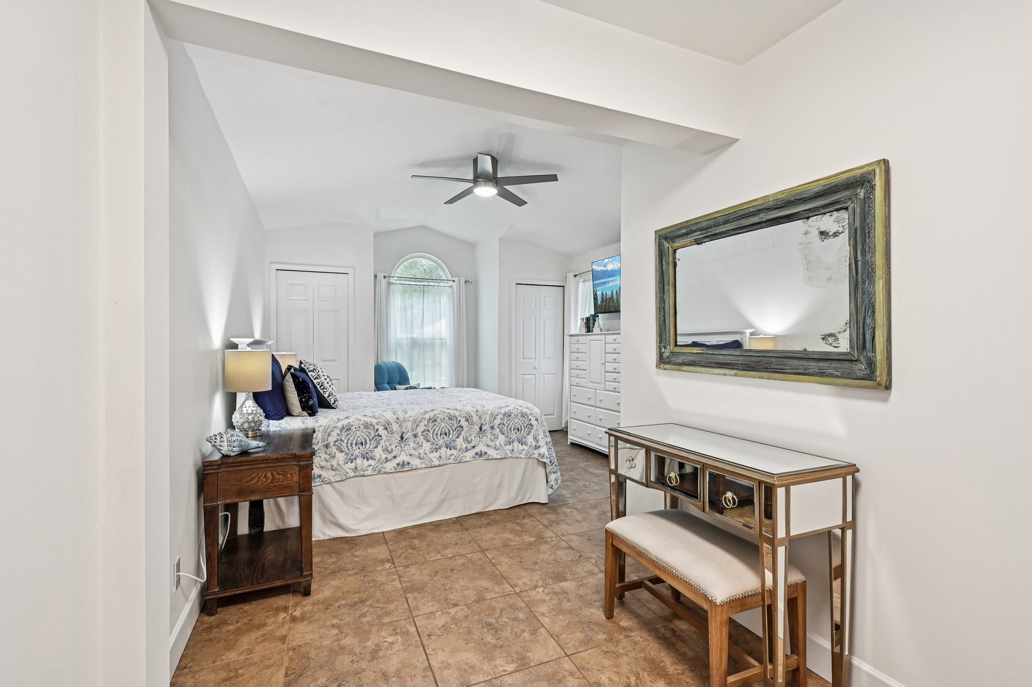 Putnam St-S1702-034.jpg