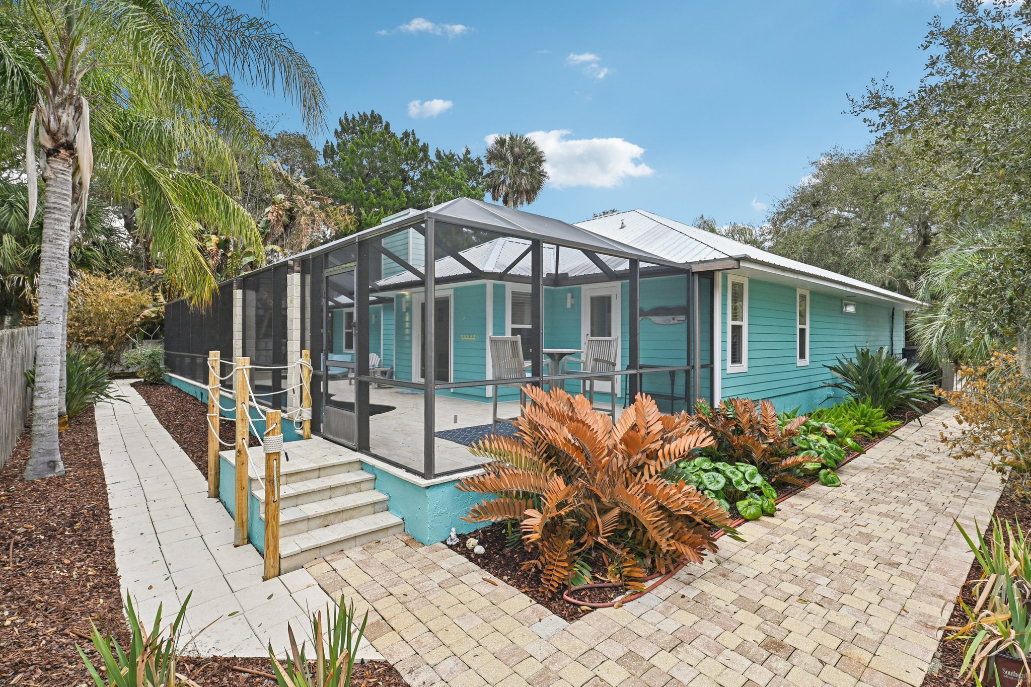 Putnam St-S1702-055.jpg