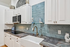 Putnam St-S1702-021.jpg