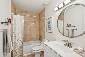 Putnam St-S1702-030.jpg