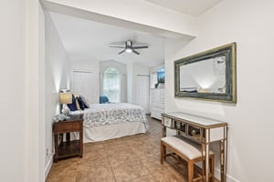 Putnam St-S1702-034.jpg