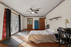  Photo 43