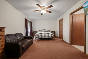  Photo 49