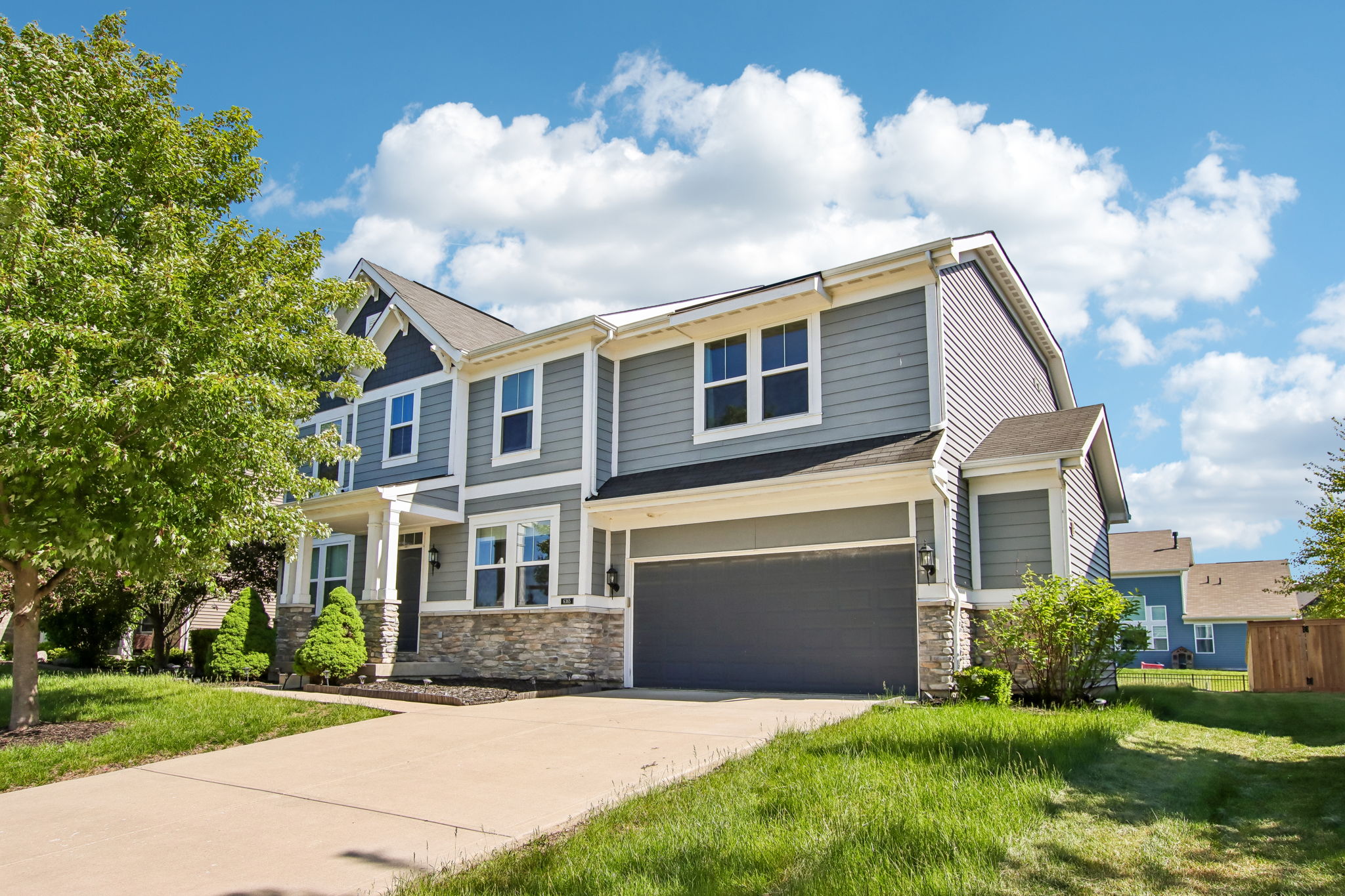 W Riverside Rd-S1205-002