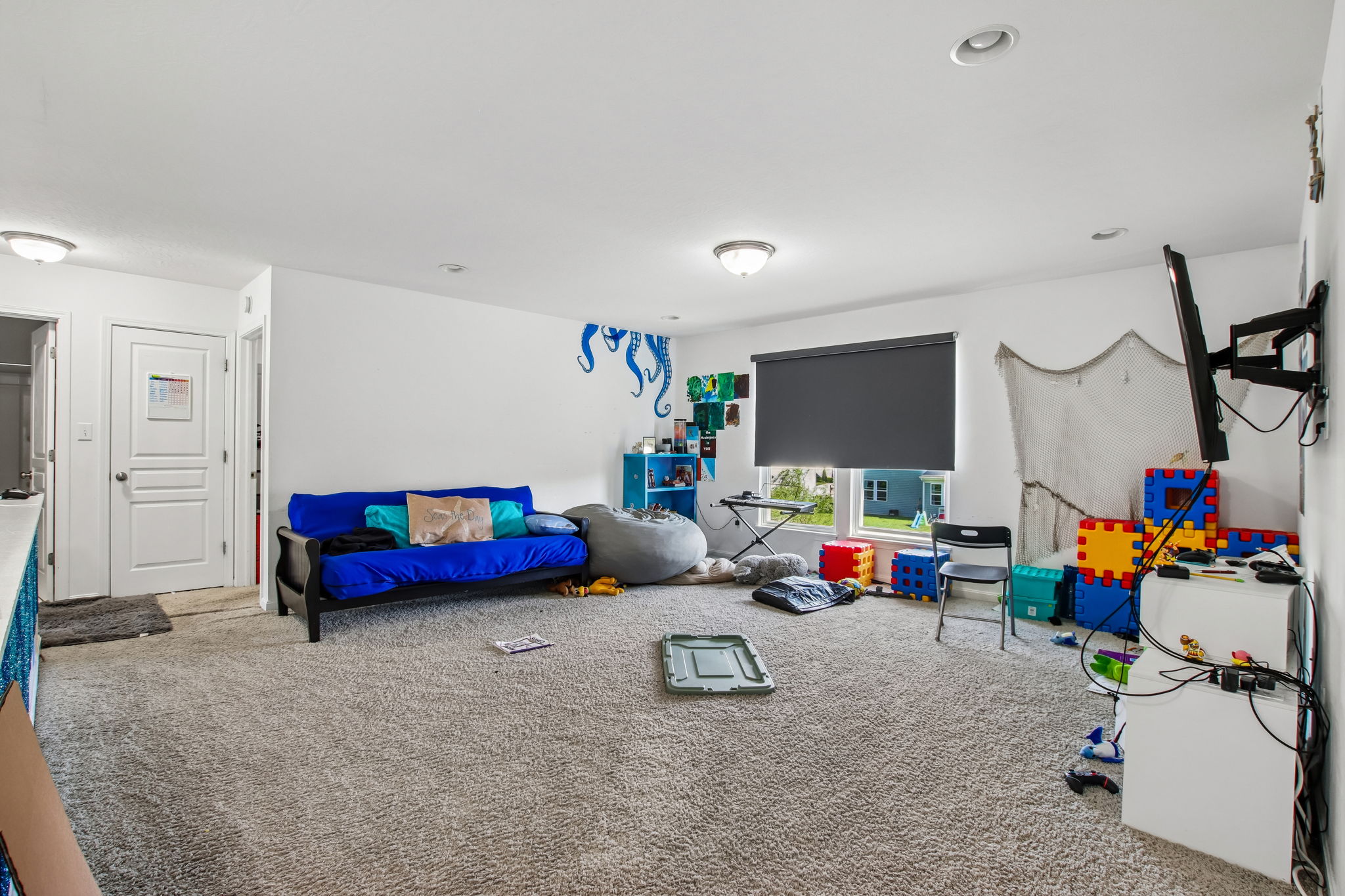 W Riverside Rd-S1205-030
