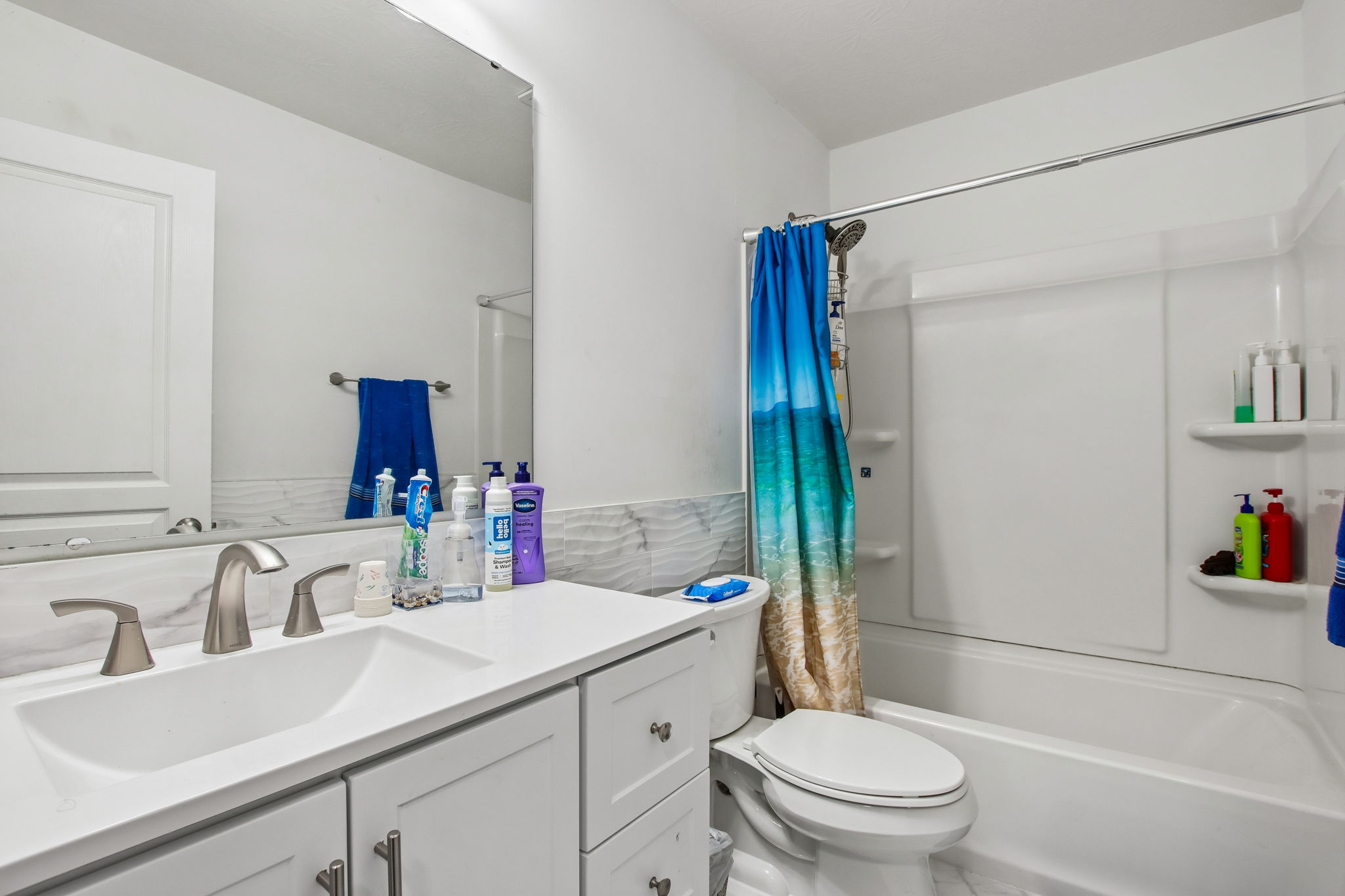 W Riverside Rd-S1205-033