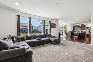 W Riverside Rd-S1205-006