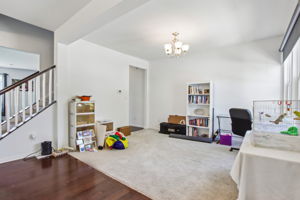 W Riverside Rd-S1205-013