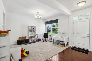 W Riverside Rd-S1205-014