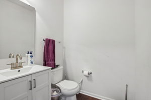 W Riverside Rd-S1205-016