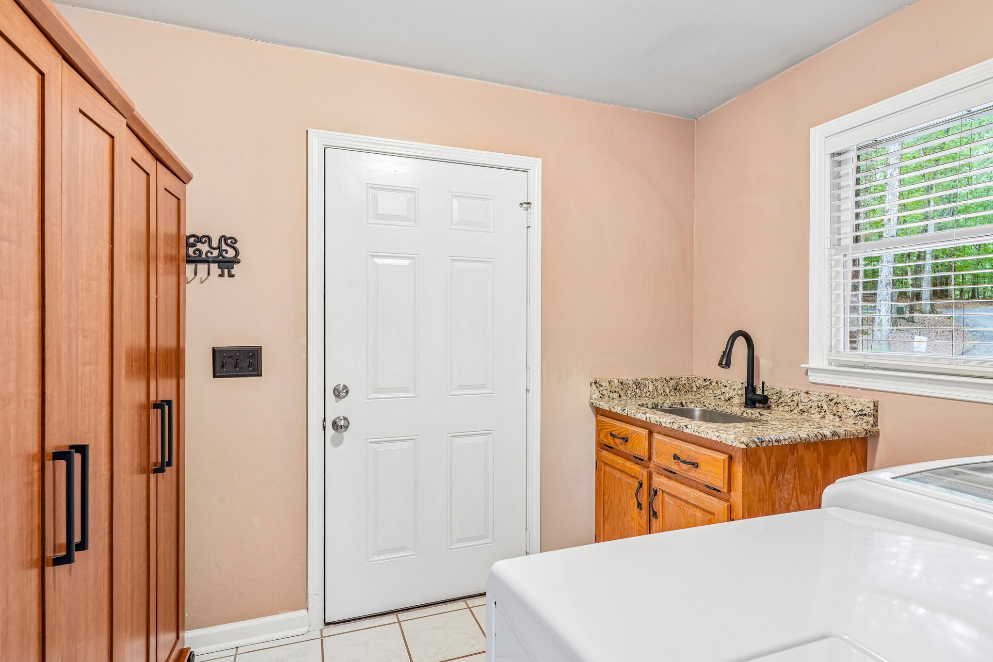 Green Oaks Dr-S2406-038.jpg