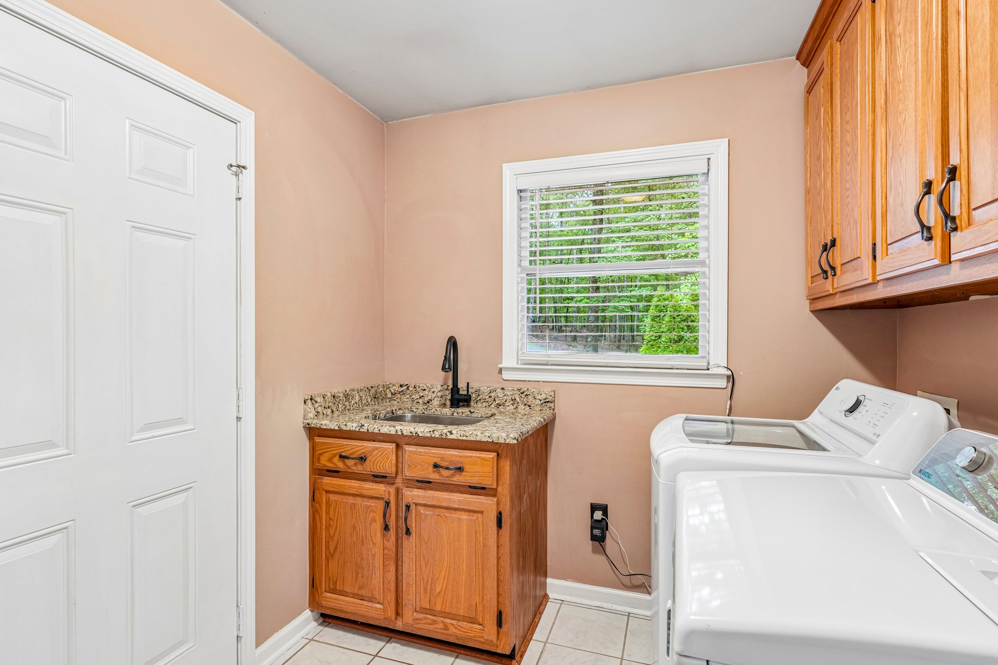 Green Oaks Dr-S2406-039.jpg