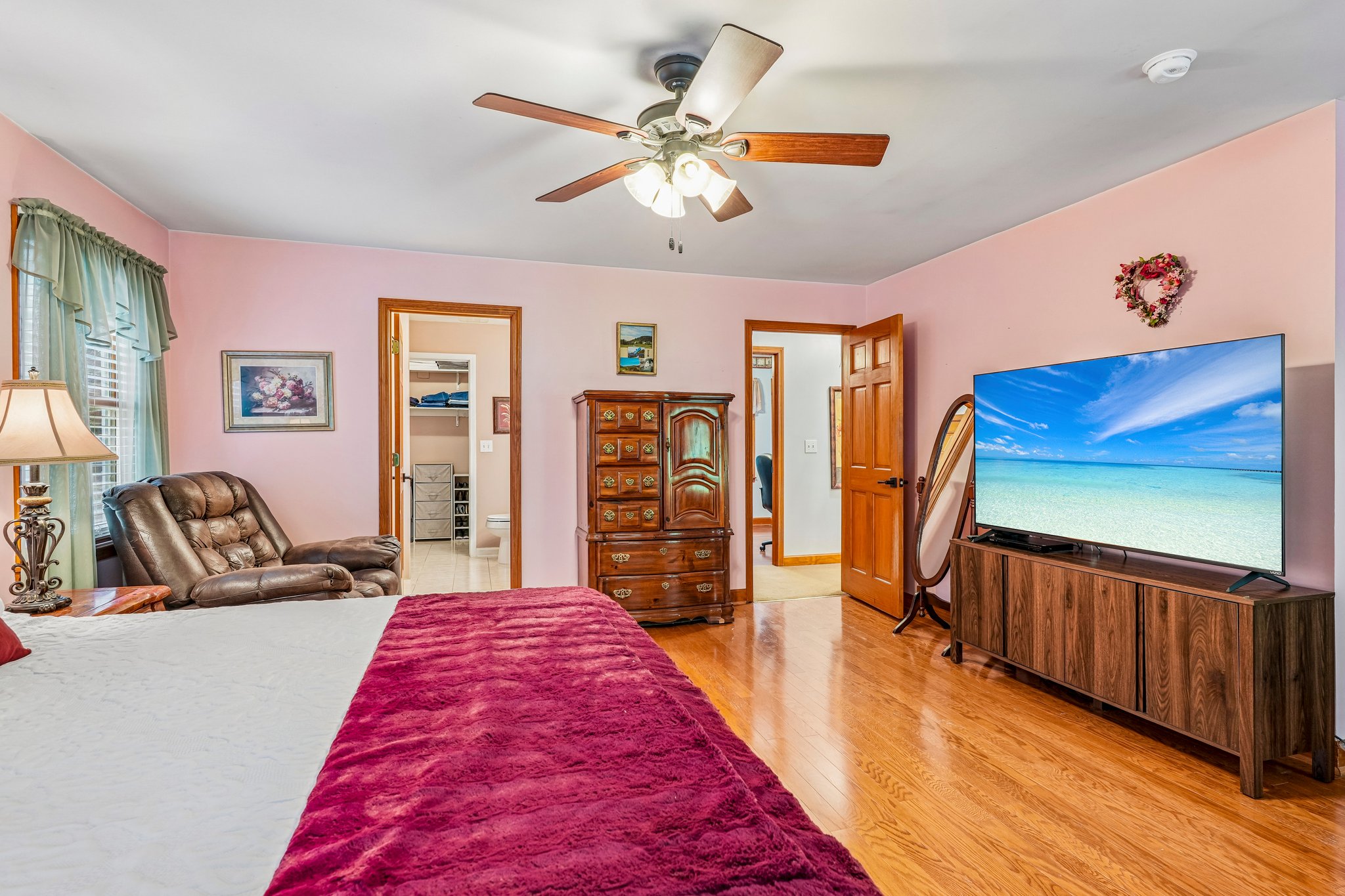 Green Oaks Dr-S2406-064.jpg