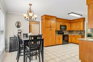 Green Oaks Dr-S2406-024.jpg