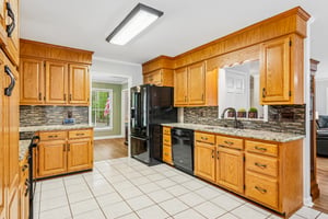 Green Oaks Dr-S2406-027.jpg