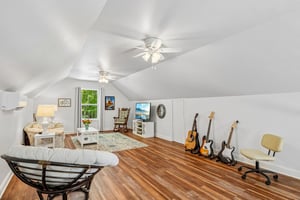 Green Oaks Dr-S2406-041.jpg