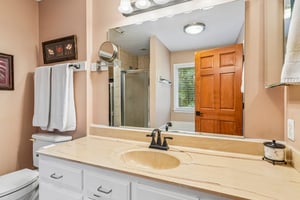 Green Oaks Dr-S2406-069.jpg