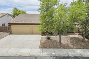  Photo 0