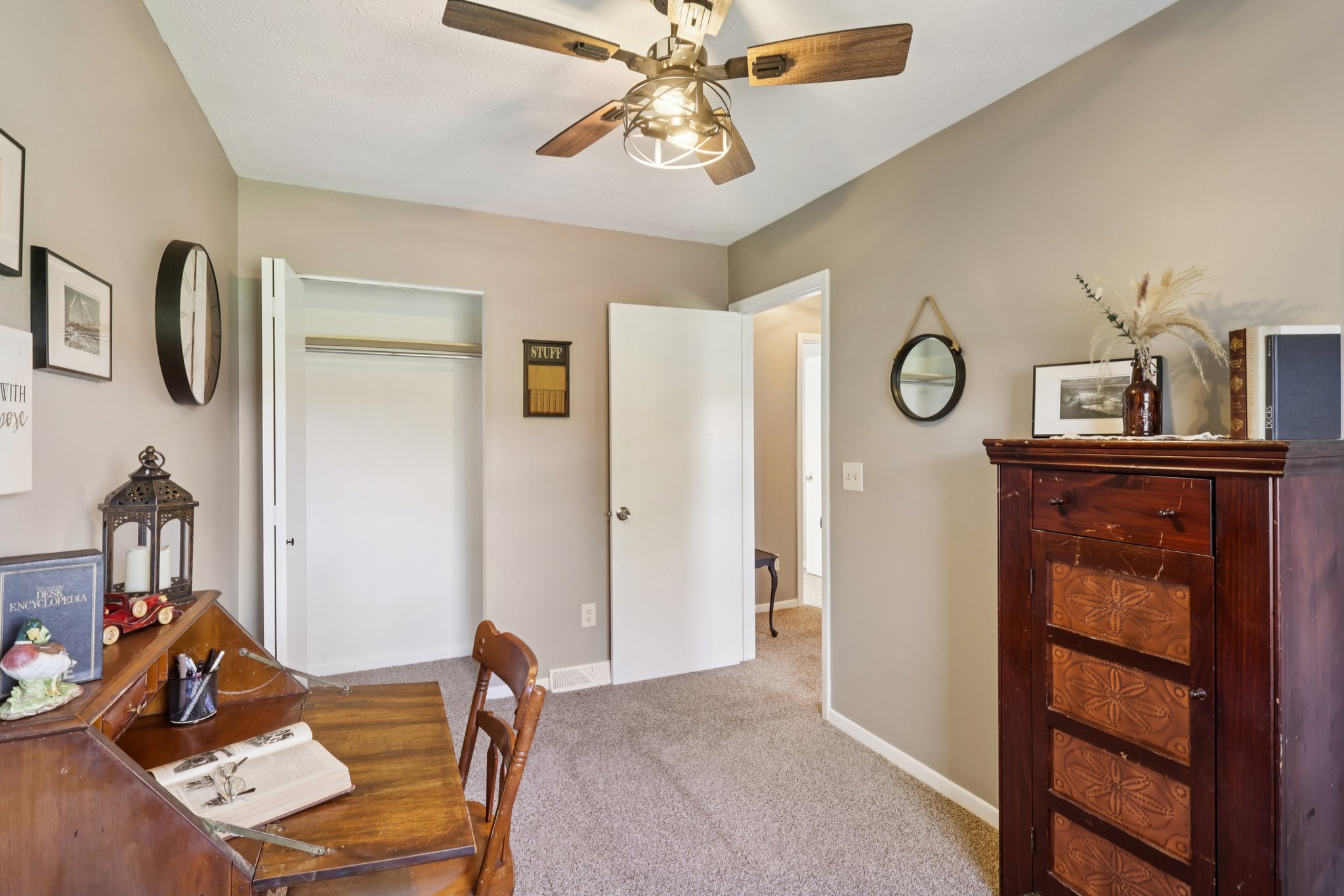 6370-6372 Trumbull Rd-S0111-035.jpg