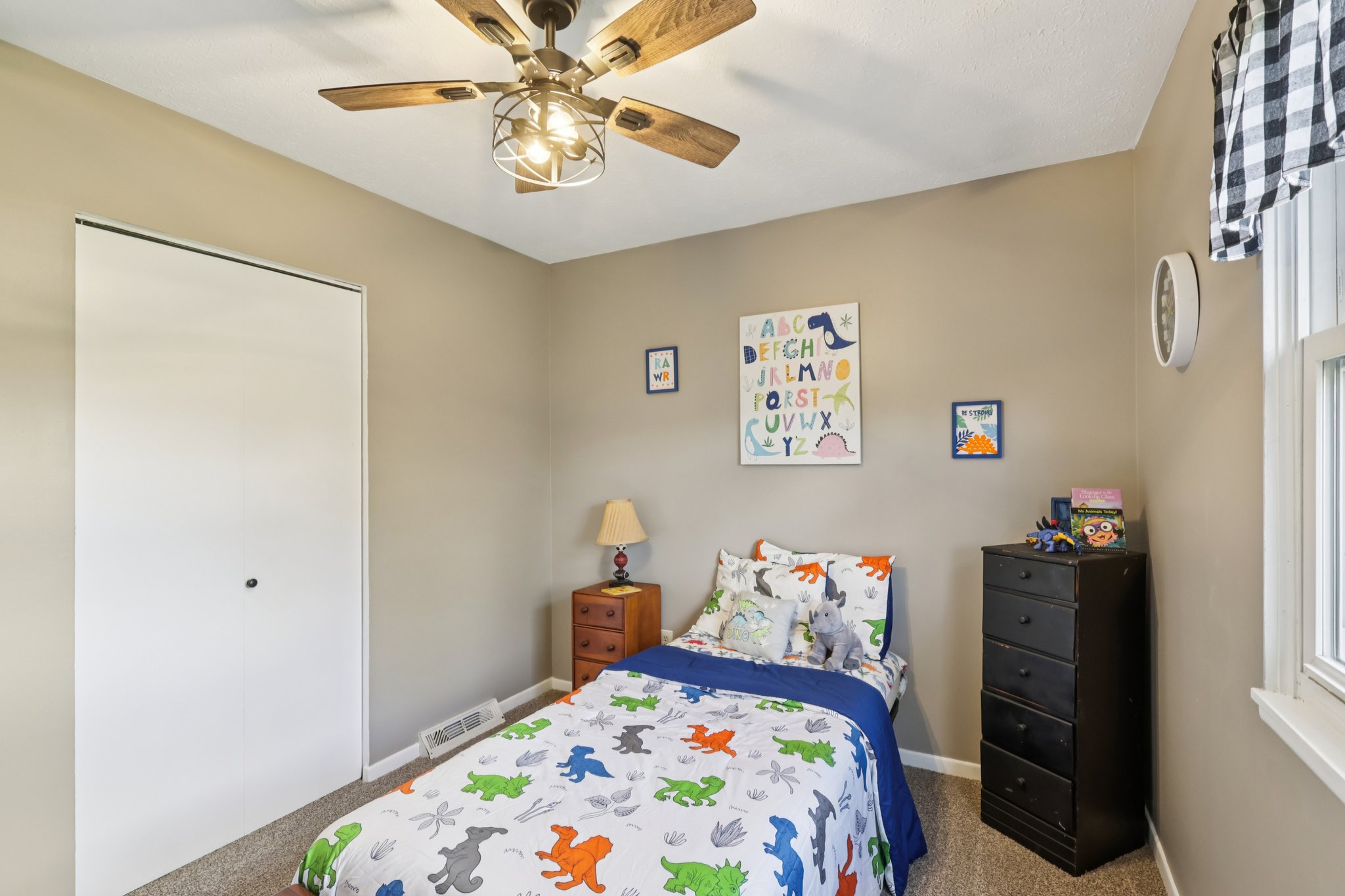 6370-6372 Trumbull Rd-S0111-041.jpg